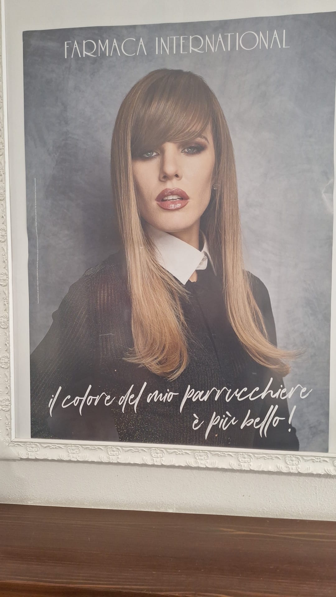 Vieni a provare i nuovi colori in salone. Look sorprendenti !